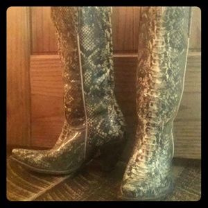 Lucchese Charlie One Horse boots